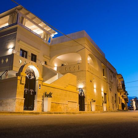 Antica Via Roma B&B E Relax Montalbano  Buitenkant foto