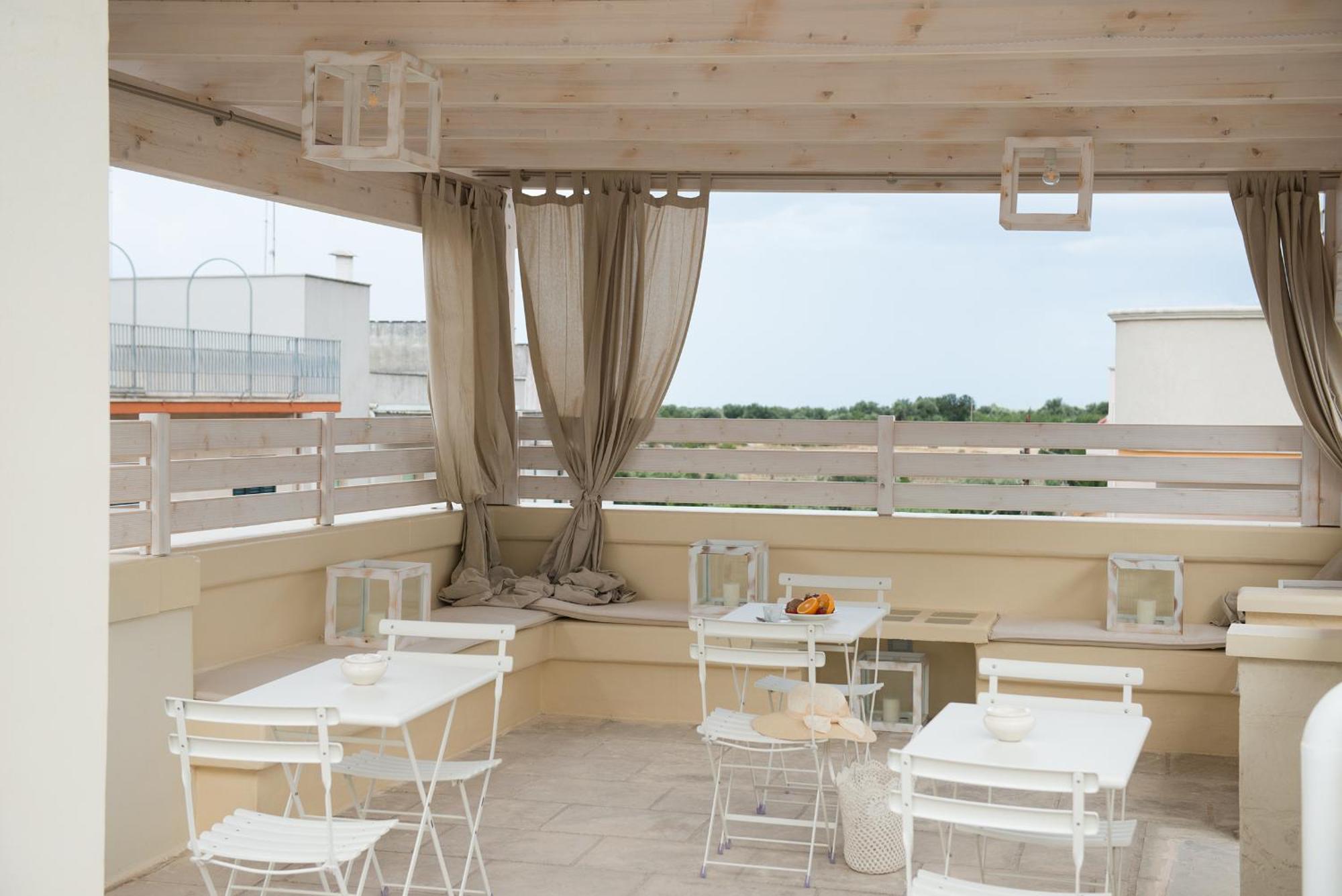 Antica Via Roma B&B E Relax Montalbano  Buitenkant foto